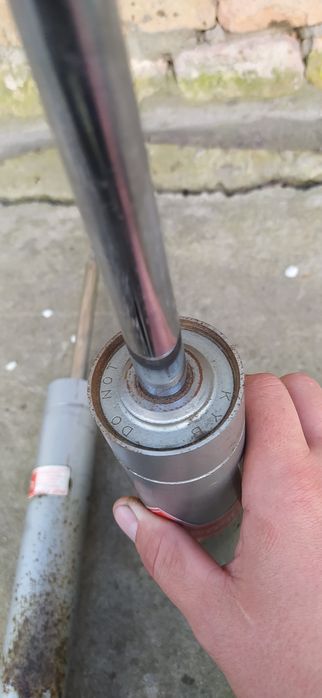 Амортизатор задній KYB каяба лівий правий Gas-A-Just на авто Volvo