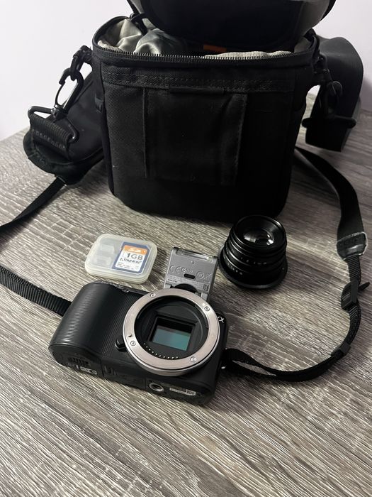 Фотоапарат Sony Nex C3 + обʼєктив f/1.6 35mm