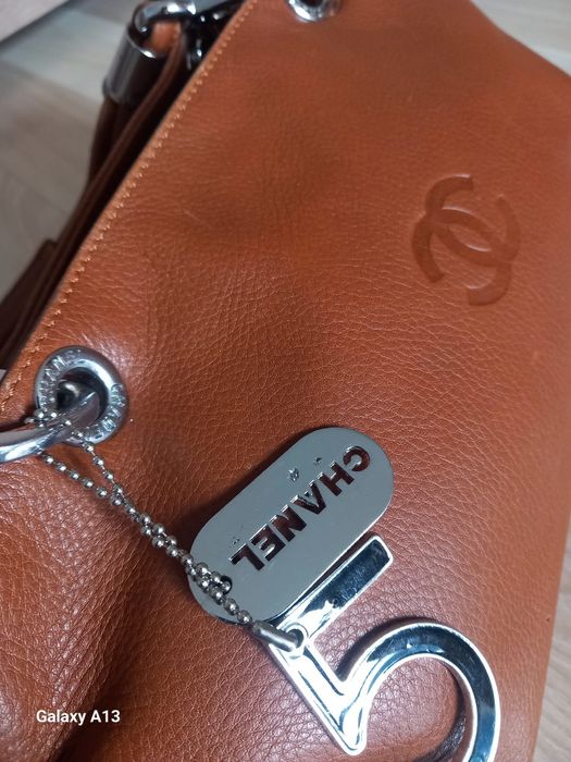 Chanel przepiękna torebka skóra