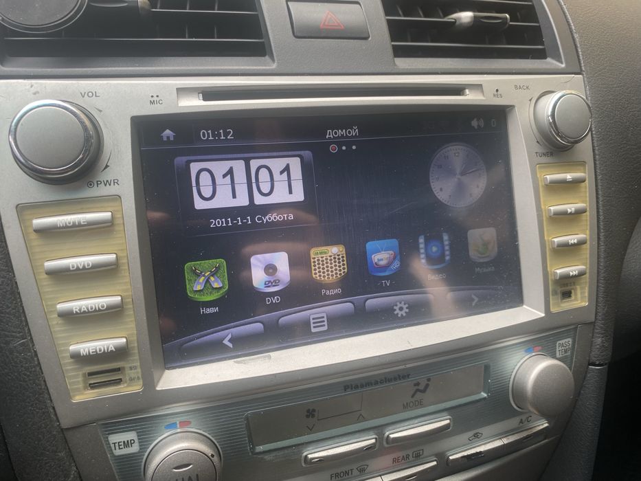 Продам магнитолу тойота camry 40
