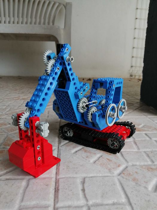 Escavadora lego 8888 vintage