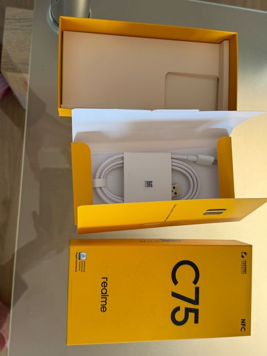 Realme c75  red telefon