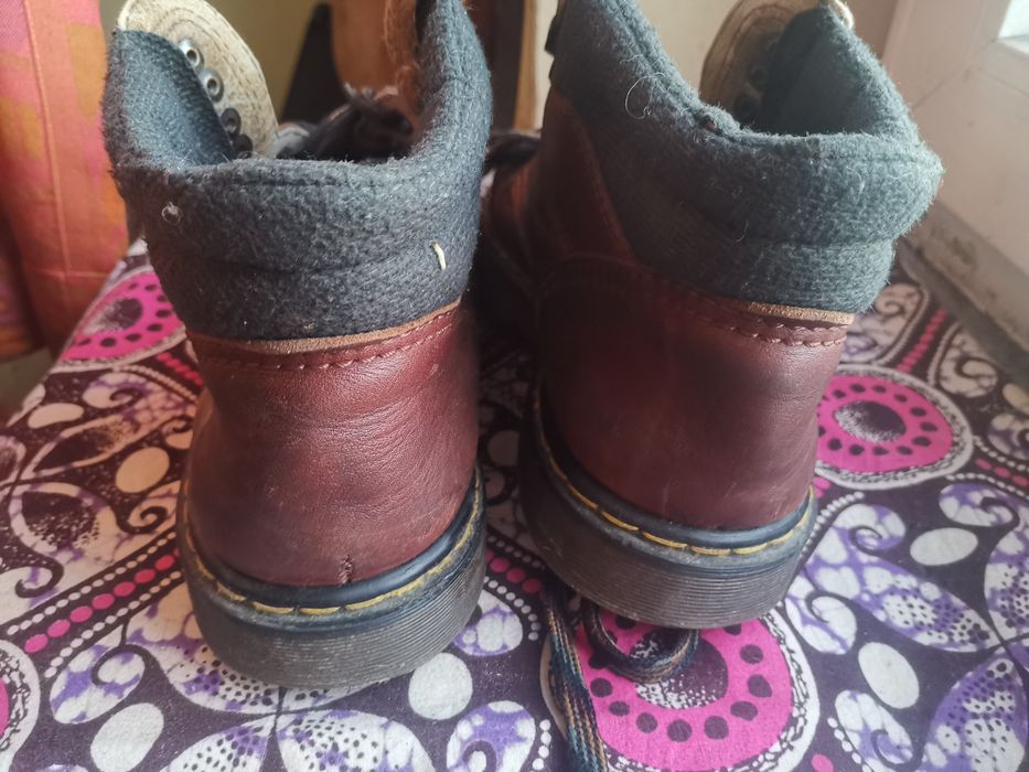 Glany unisex Dr. Martens