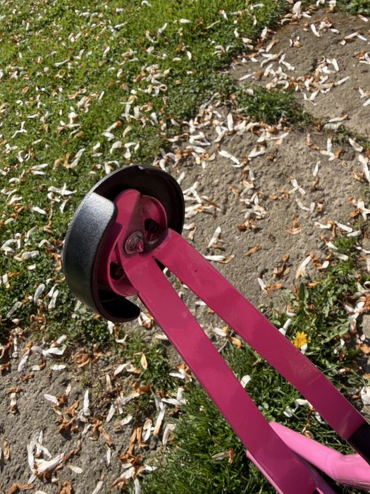 Huśtawka niemowlęca na stelażu