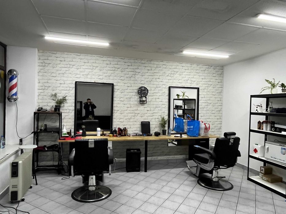 LOKAL tuż przy rynku RYNKU 37mkw- WYNAJMĘ