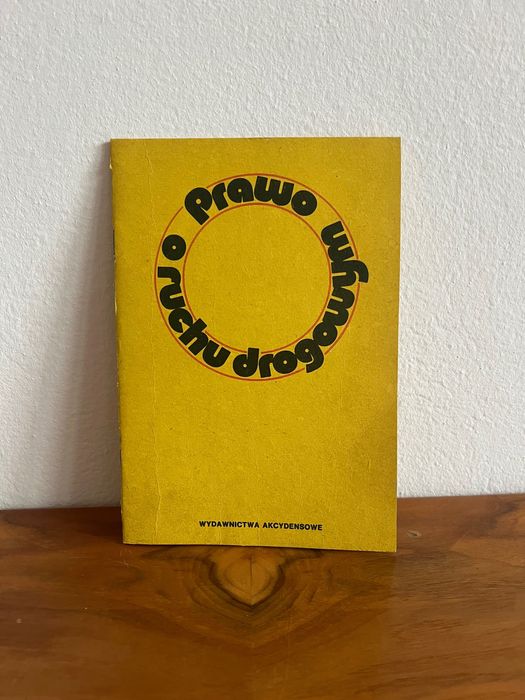 Książka PRL prawo o ruchu drogowym 1984