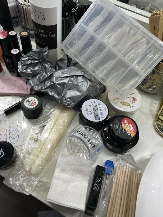 Найбільший професійний набір для манікюру з лампою та подарунком