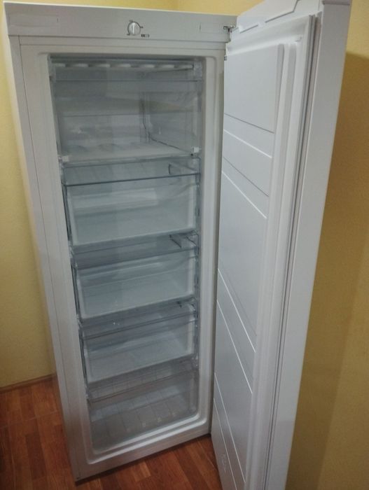 Морозильна камера