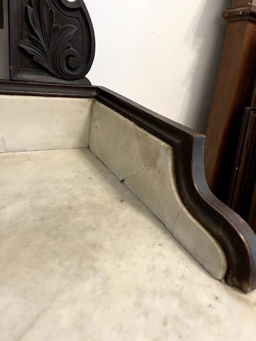 toucador base em mármore com espelho