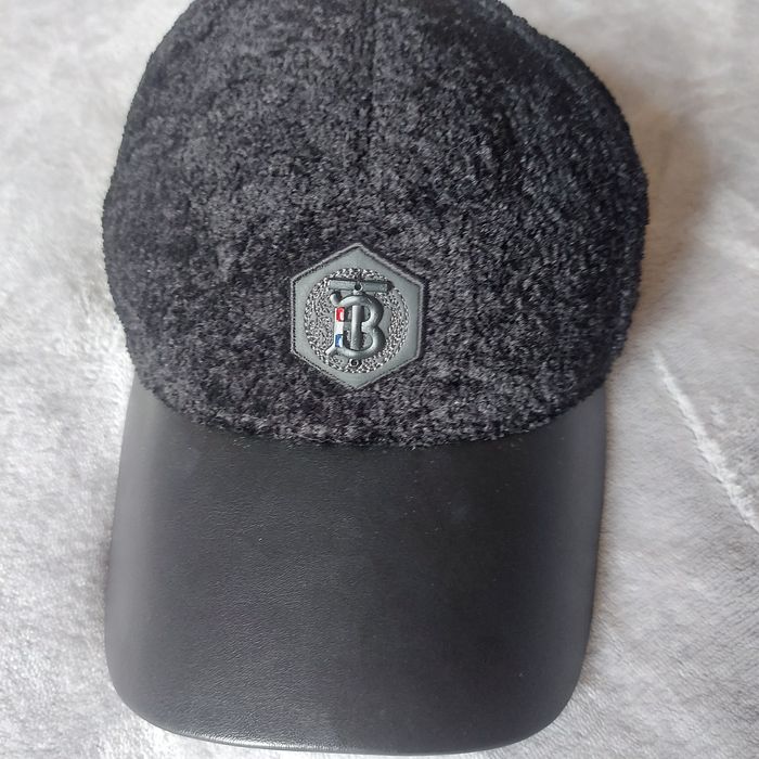 Тёплые кепки женские 2 шт