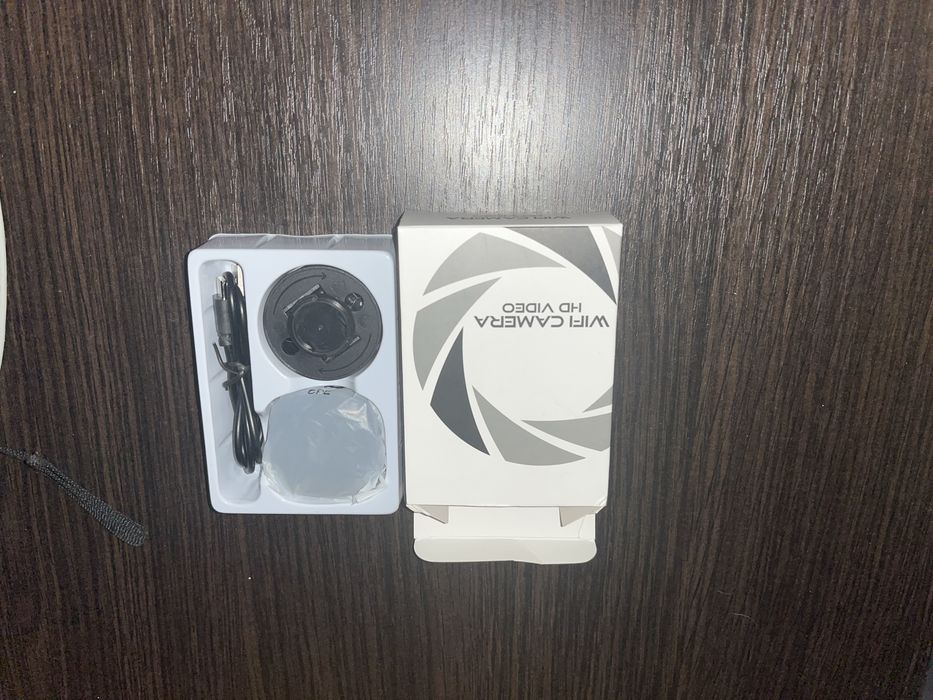 Міні камера wifi з датчиком руху і картою памʼяті 32gb