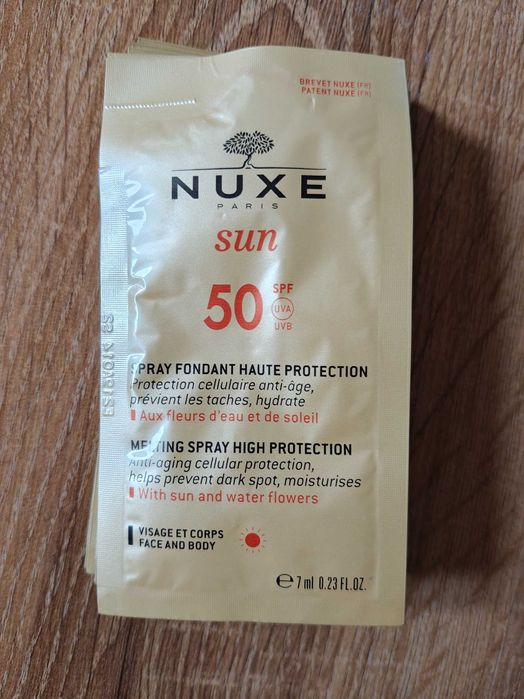 Nuxe spray do opalania