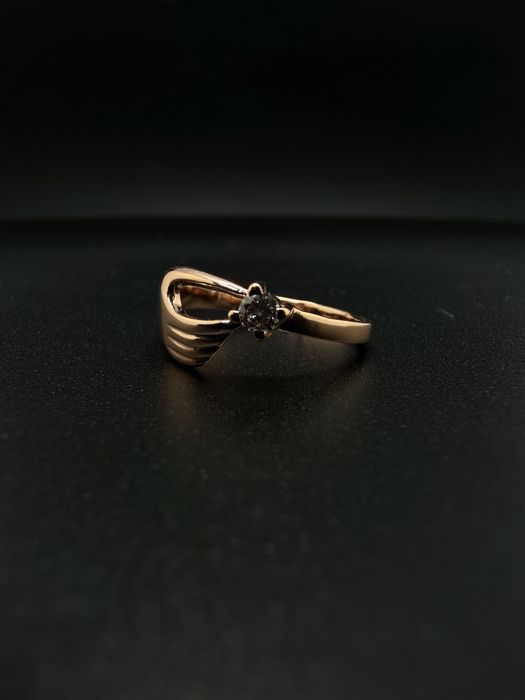 Золота каблучка / Золотое кольцо / Діамант / Бриллиант