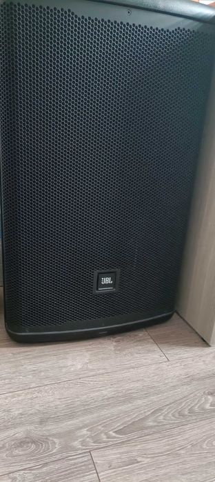 Kolumna aktywna Jbl eon 715