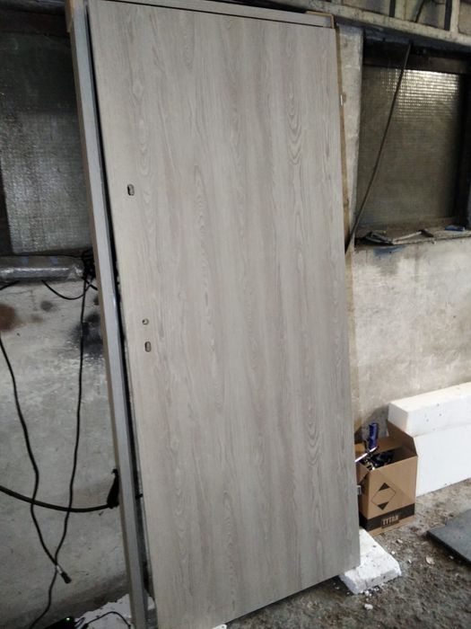 Drzwi wejściowe wewnetrzne wewnątrz klatkowe