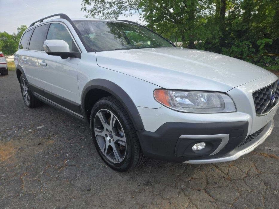 Volvo XC70 T6      2015