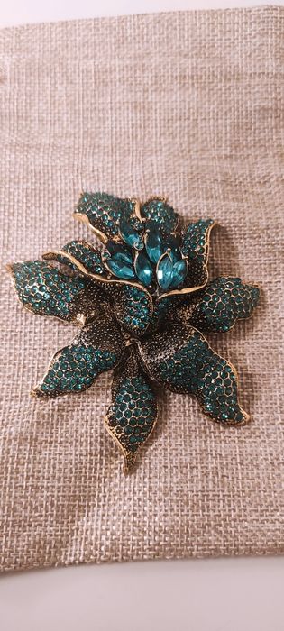 Pregadeira grande nova