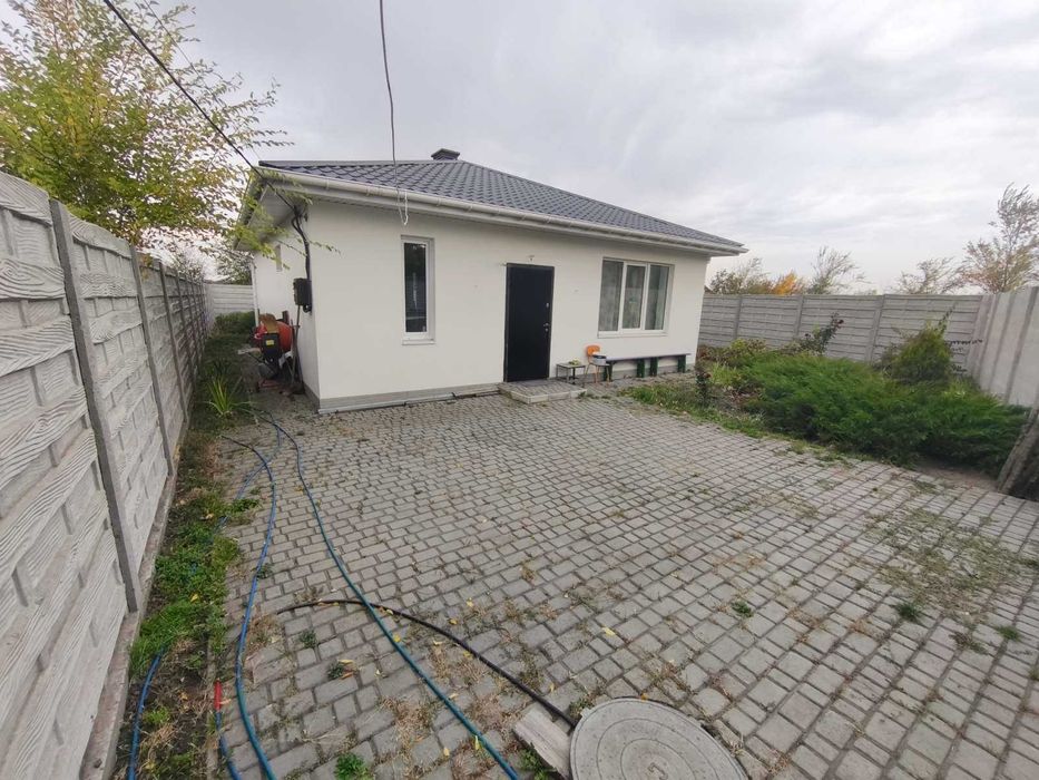 Продам будинок 80.3 кв.м,новобудова,тепла підлога,380 V,10 соток,торг