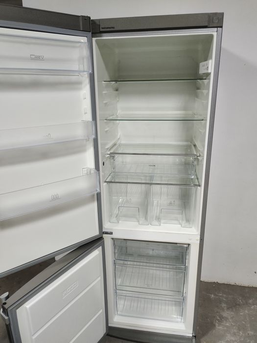 Холодильник Еlektrolux 185 cm. Металік, класний стан