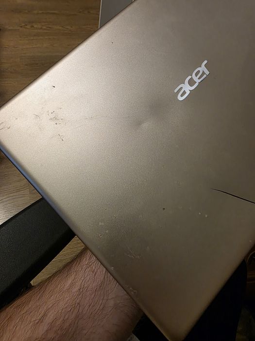 Laptop Acer swift sf113 240 ssd 4gb ram