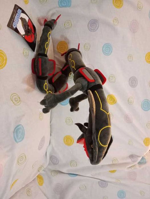 Pokemon peluche rayquaza shiny