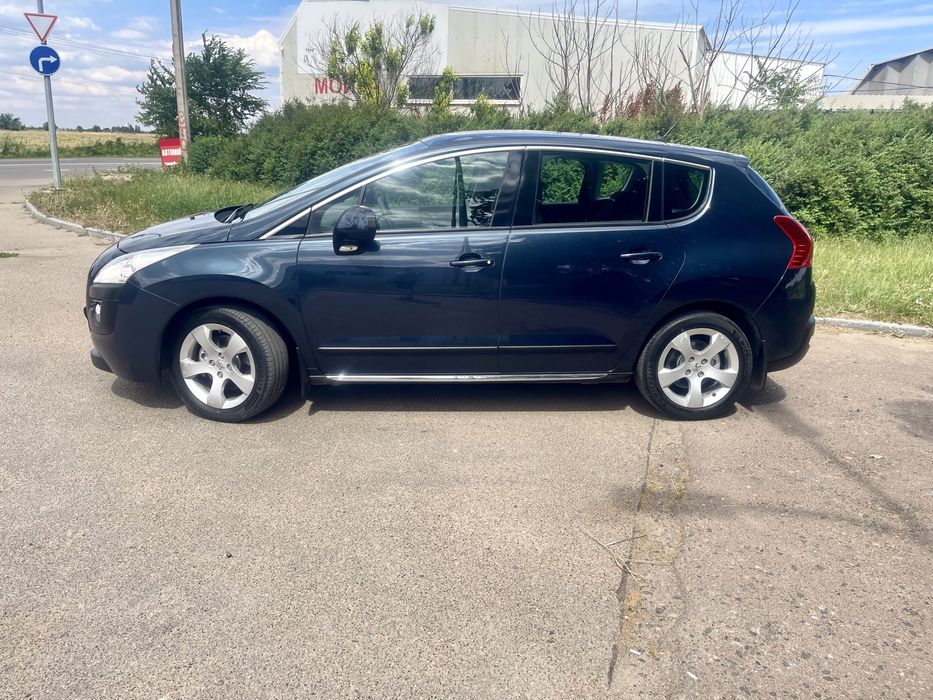 Продам Пежо 3008 2012г. Автомат