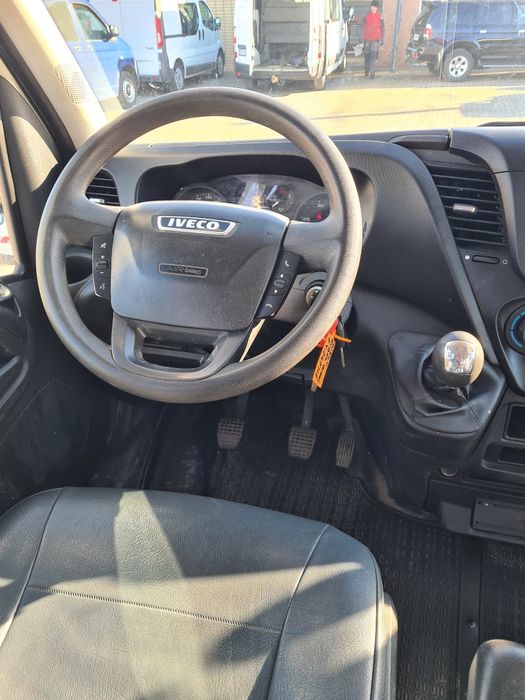 Iveco Daily 35c14 wywrotka 7 osób Dubel Kabina
