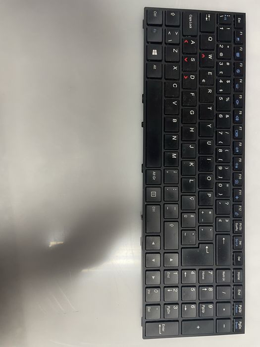 Portátil CLEVO N150RD - peças