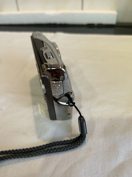 Продам фотоапарат Olimpus M-1010