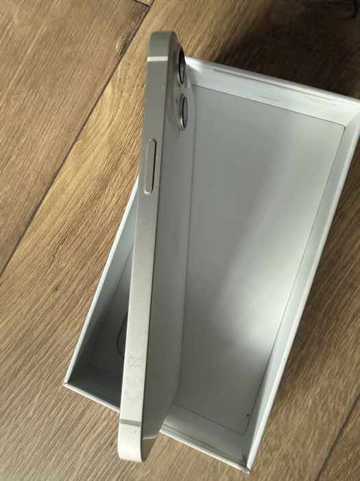 iPhone 13 128GB – BIAŁY