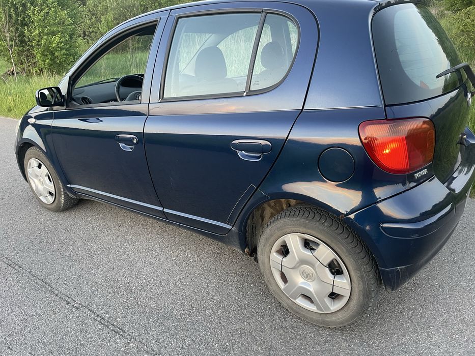 Toyota yaris 1,3 benzyna