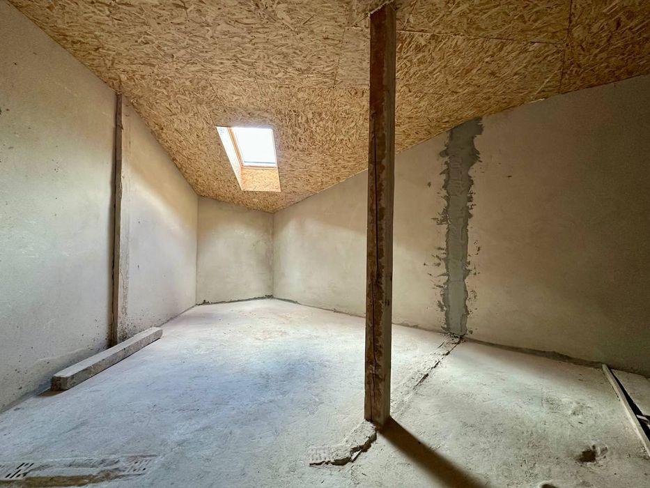 Продаж квартири площею 131.21м² за супер ціною! Є Газ