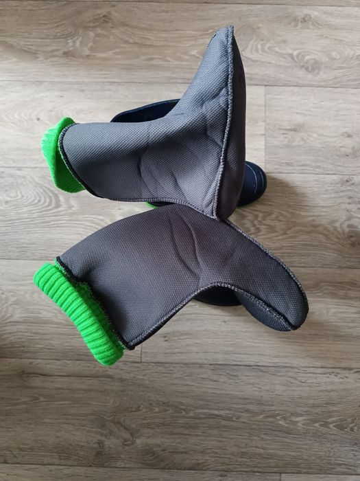 Продам дитячі резинові чоботи