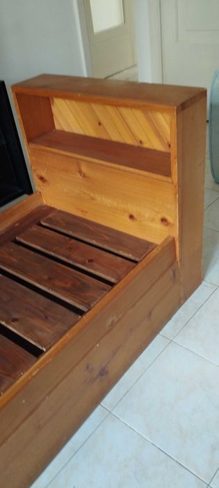 cama solteiro em madeira