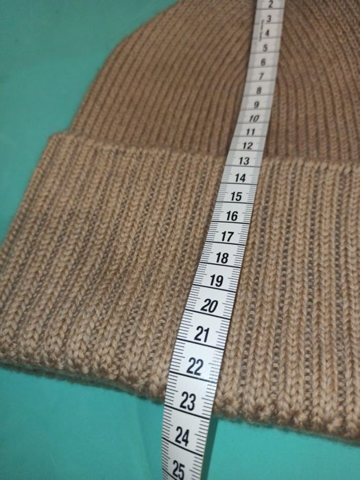 Стильна шапка с кашеміром