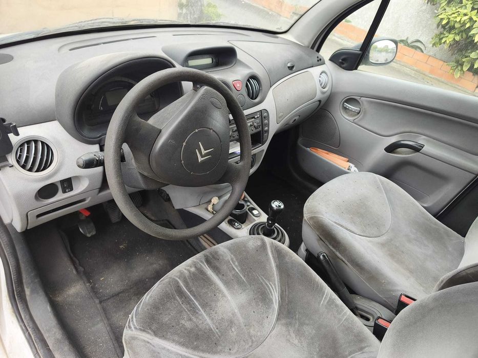 Citroën C3 2003 – 427.000 km (A andar / Ideal para Peças ou Reparar)