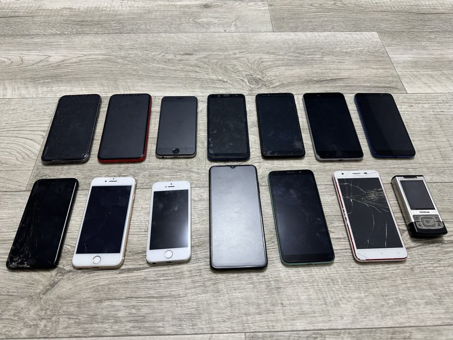 Лот різних телефонів (донор,розбір)