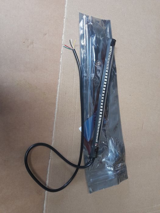 Lampada led com piscas e stop64741248268290124