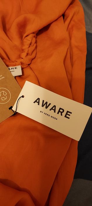 Spódnica długa pomarańczowa z kieszeniami.Nowa.