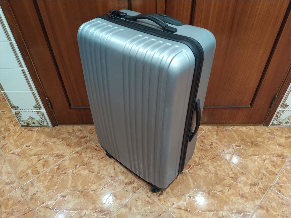 Mala malas de porão até 23 kg viagem casa quarto apartamento vivenda escritório gabinete carro.
