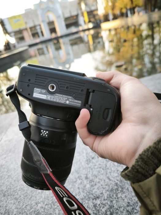 Камера Canon eos 80d  можливий обмін