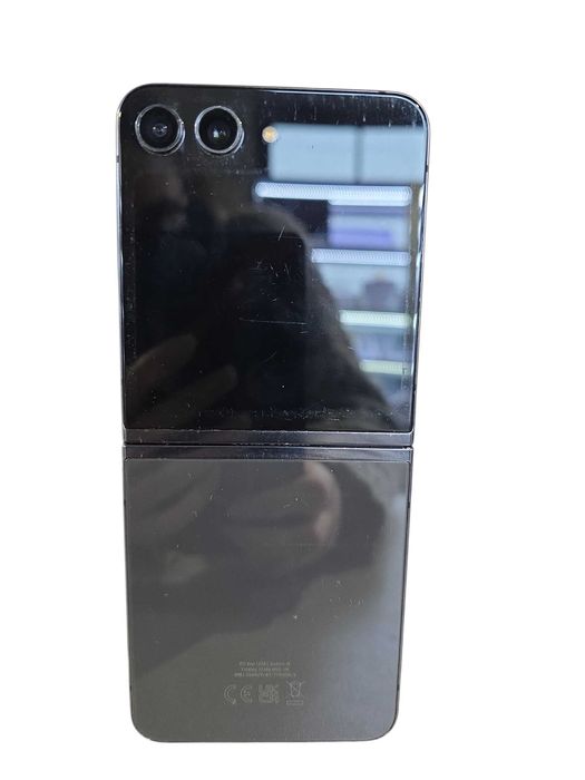 Telefon Samsung Galaxy Z Flip 5 256/8GB