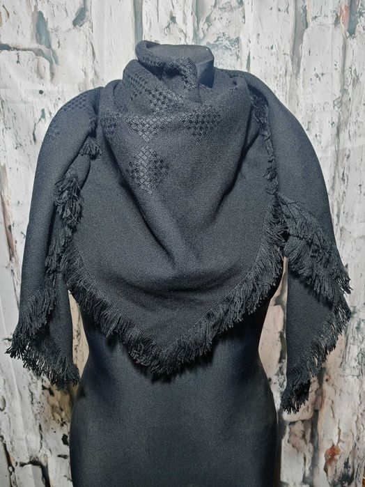 Piękna duża chusta