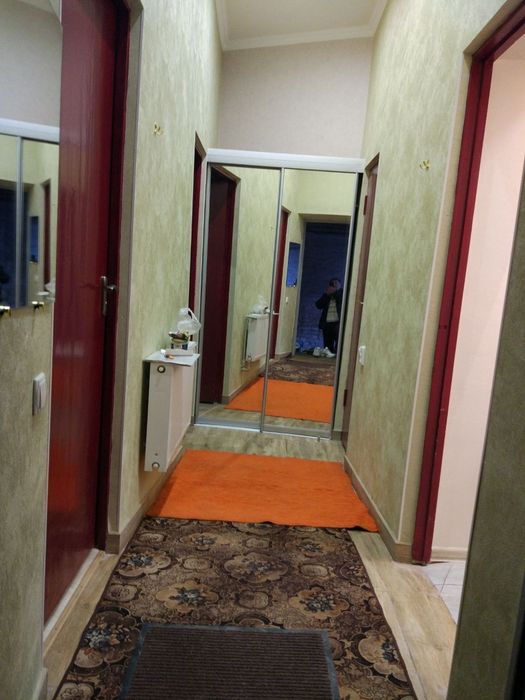 Сдам в аренду двух комнатную квартиру на южном вокзале возле метро,