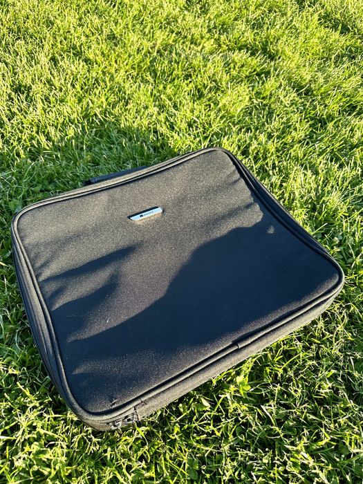Walizka Desley z dodatkową torbą na laptopa