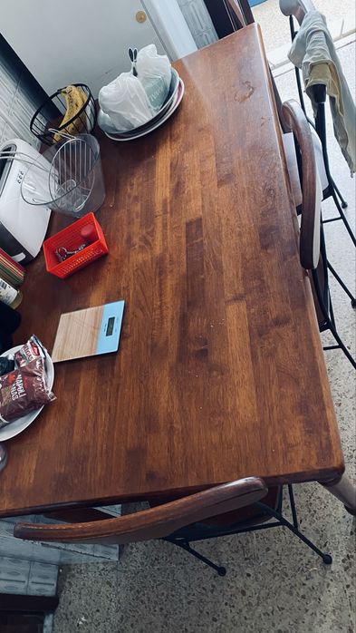Mesa em madeira e ferro