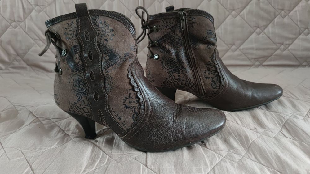 Чоботи демісезонні шкіряні, 39 розмір