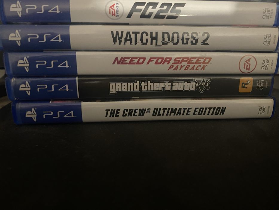konsola ps4 slim 1tb  z grami i padem