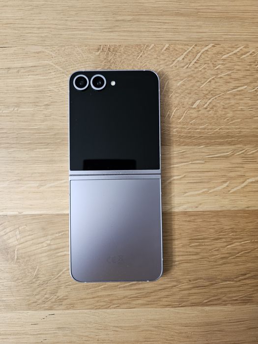 Samsung Galaxy Z Flip6 256 GB szary