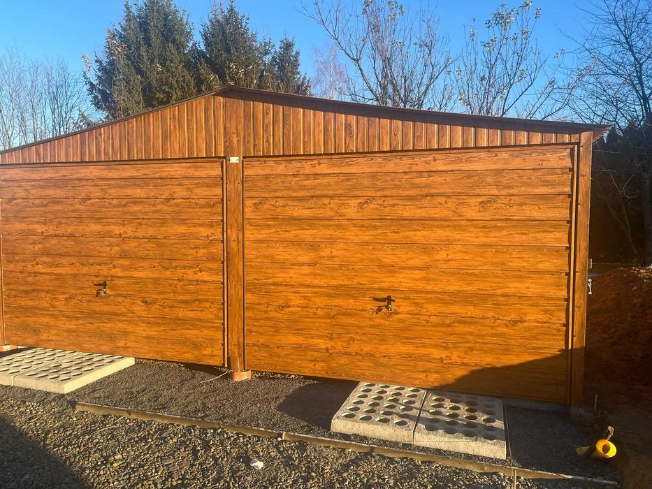 Garaż Blaszany 7x5 Kolor Poziomy Panel